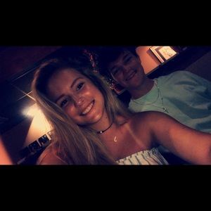 Meet your Posher, Kayla